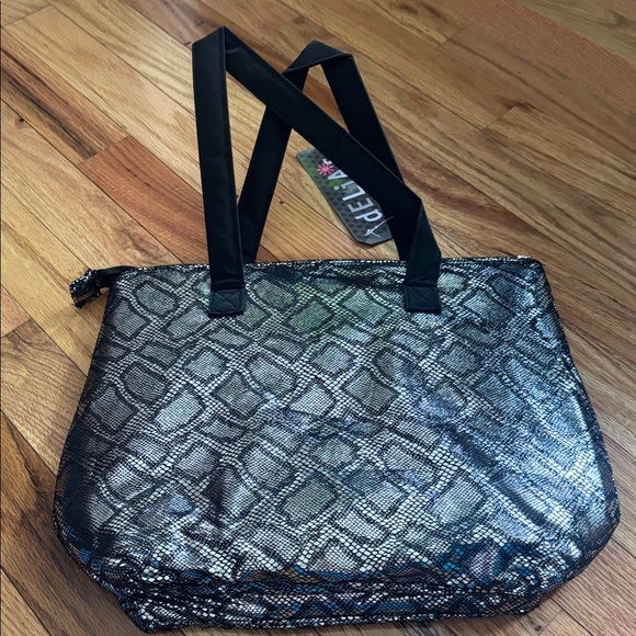 NWT Deal Worthy Pink BP, Delias Lunch Bag, Valentine Cosmetic Bag & NWOT 3 Mesh - Picture 6 of 11